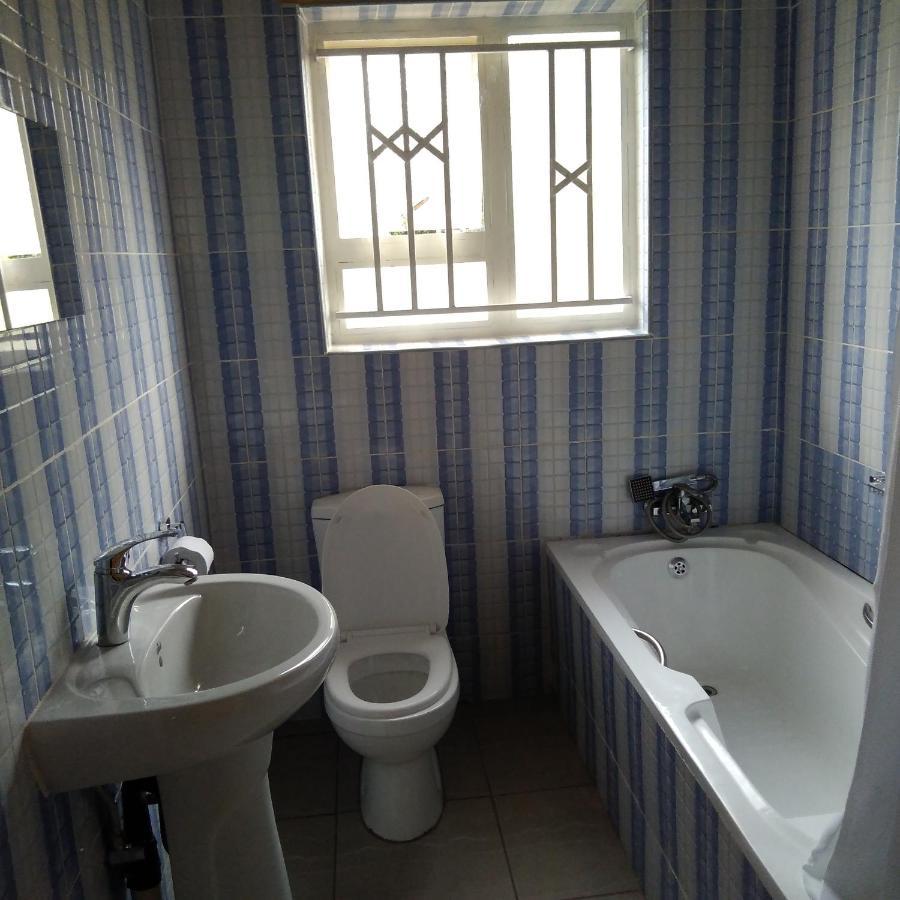 The Crown Inn Guest House Northwood Dış mekan fotoğraf